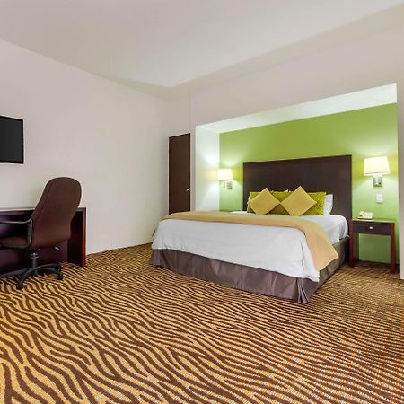 Quality Inn Nuevo Laredo Eksteriør bilde