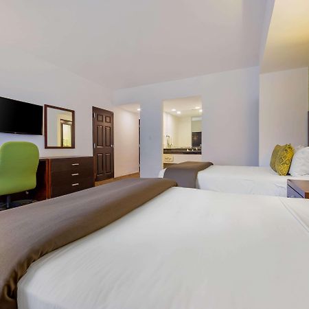 Quality Inn Nuevo Laredo Eksteriør bilde