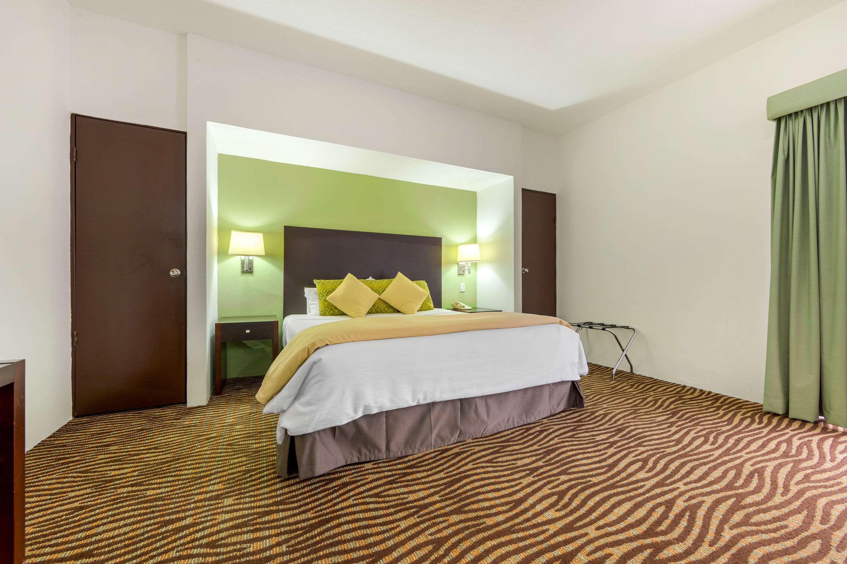 Quality Inn Nuevo Laredo Eksteriør bilde