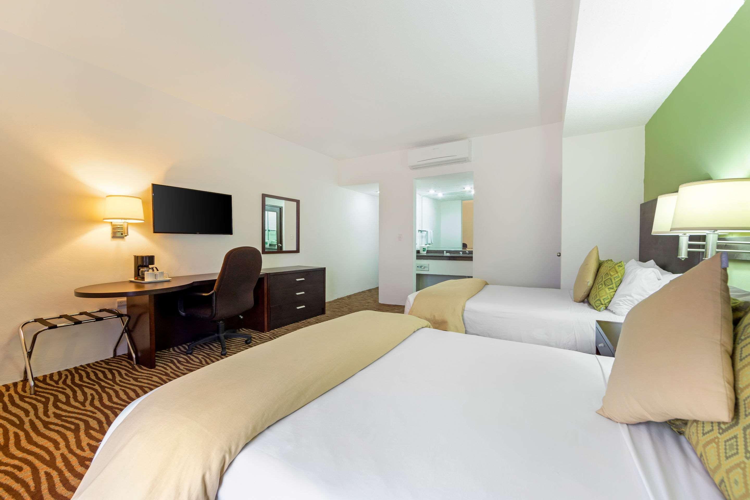 Quality Inn Nuevo Laredo Eksteriør bilde