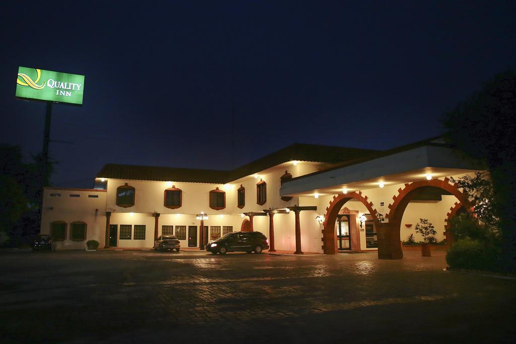 Quality Inn Nuevo Laredo Eksteriør bilde