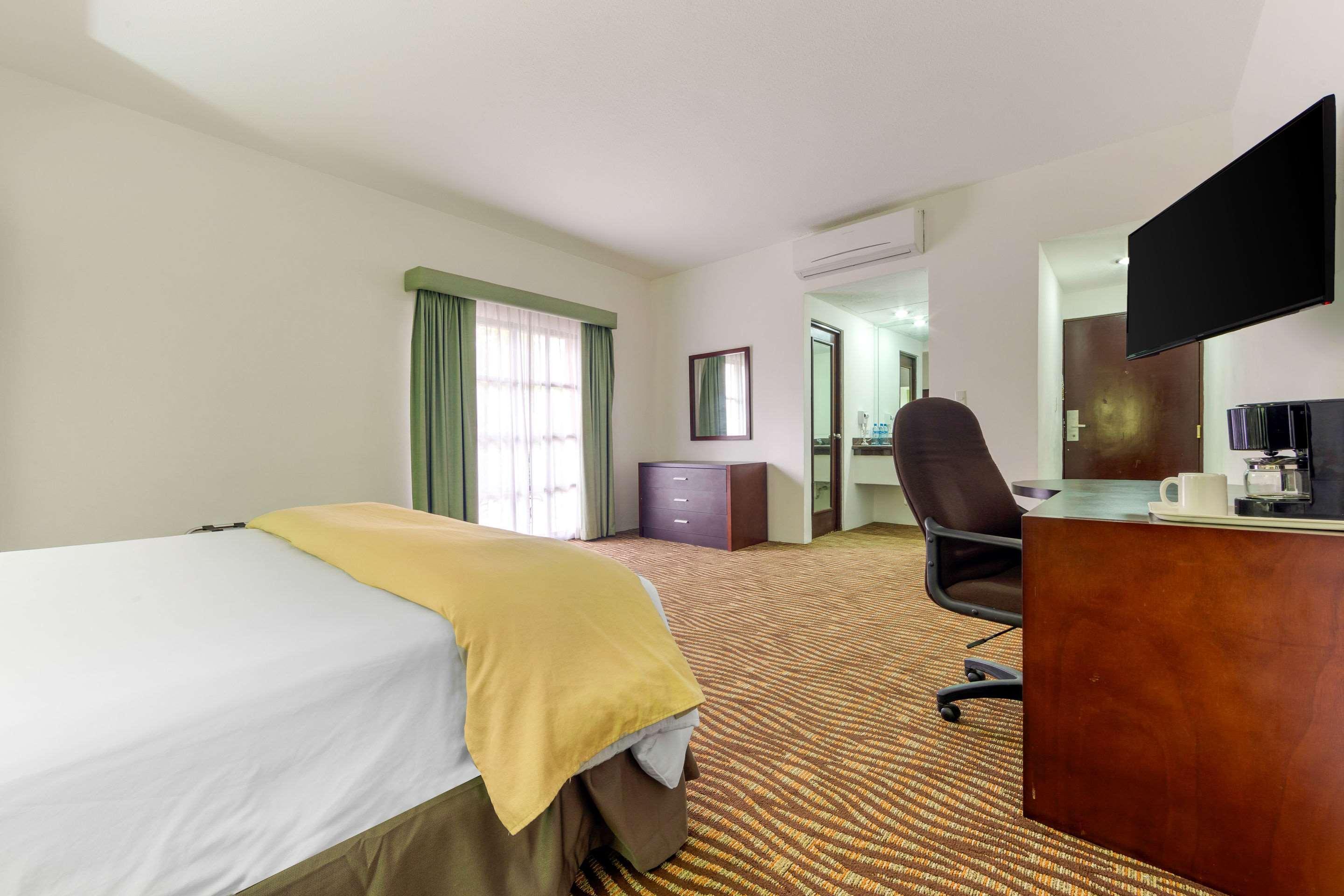Quality Inn Nuevo Laredo Eksteriør bilde