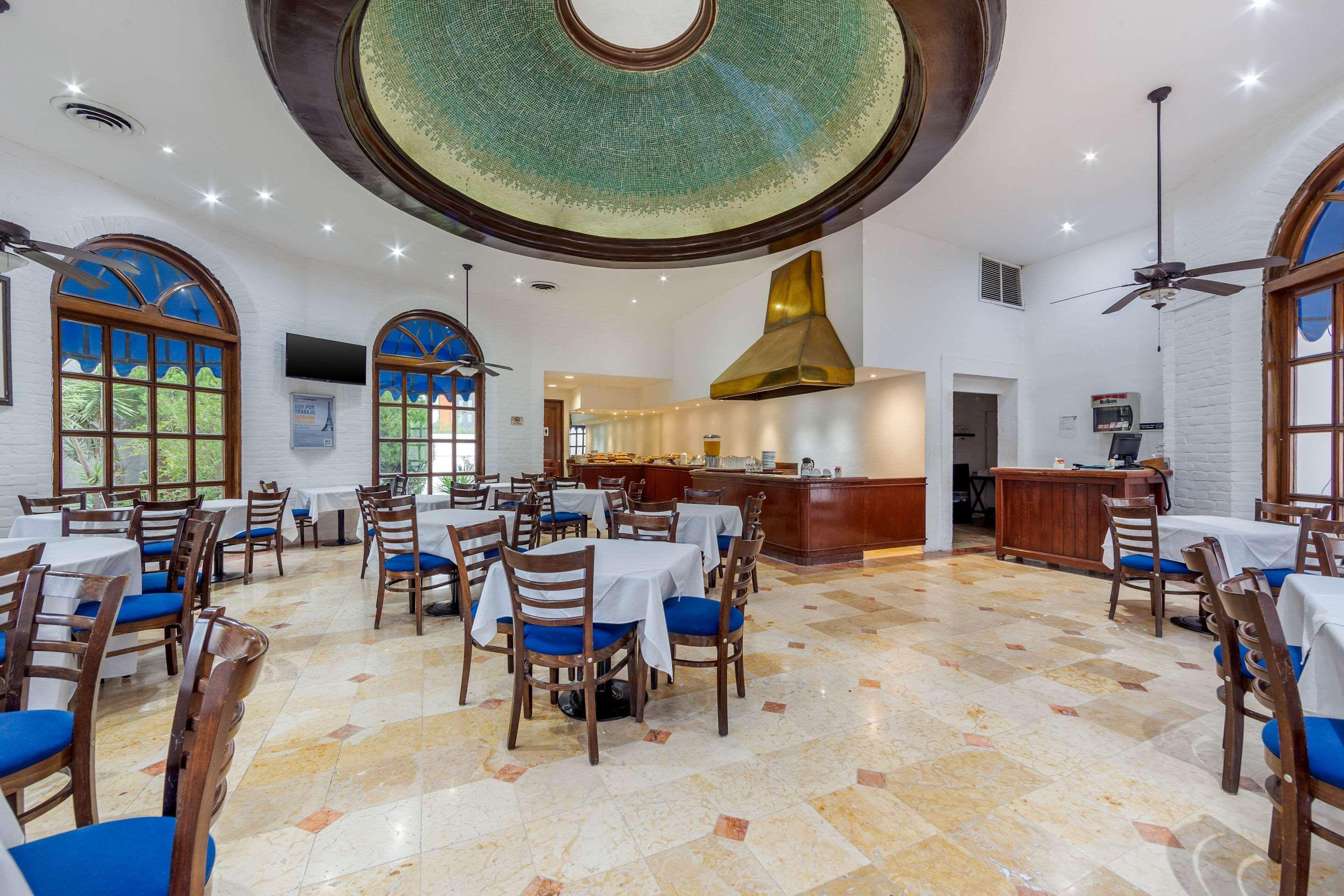 Quality Inn Nuevo Laredo Eksteriør bilde