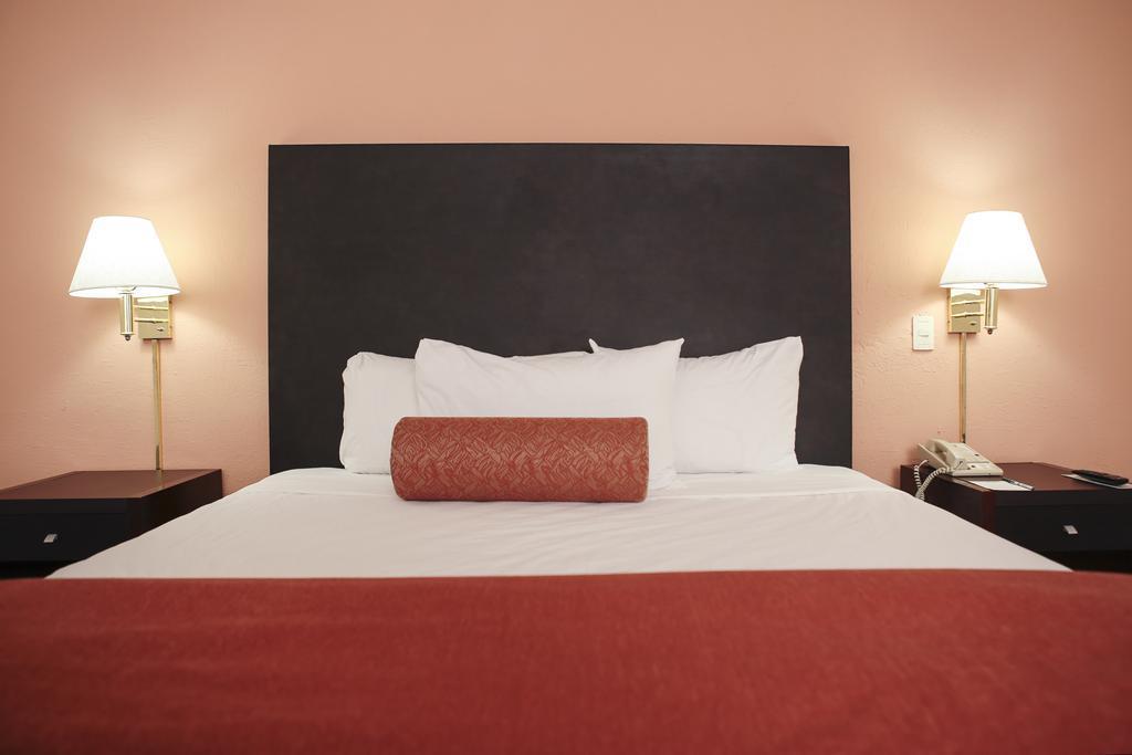 Quality Inn Nuevo Laredo Eksteriør bilde