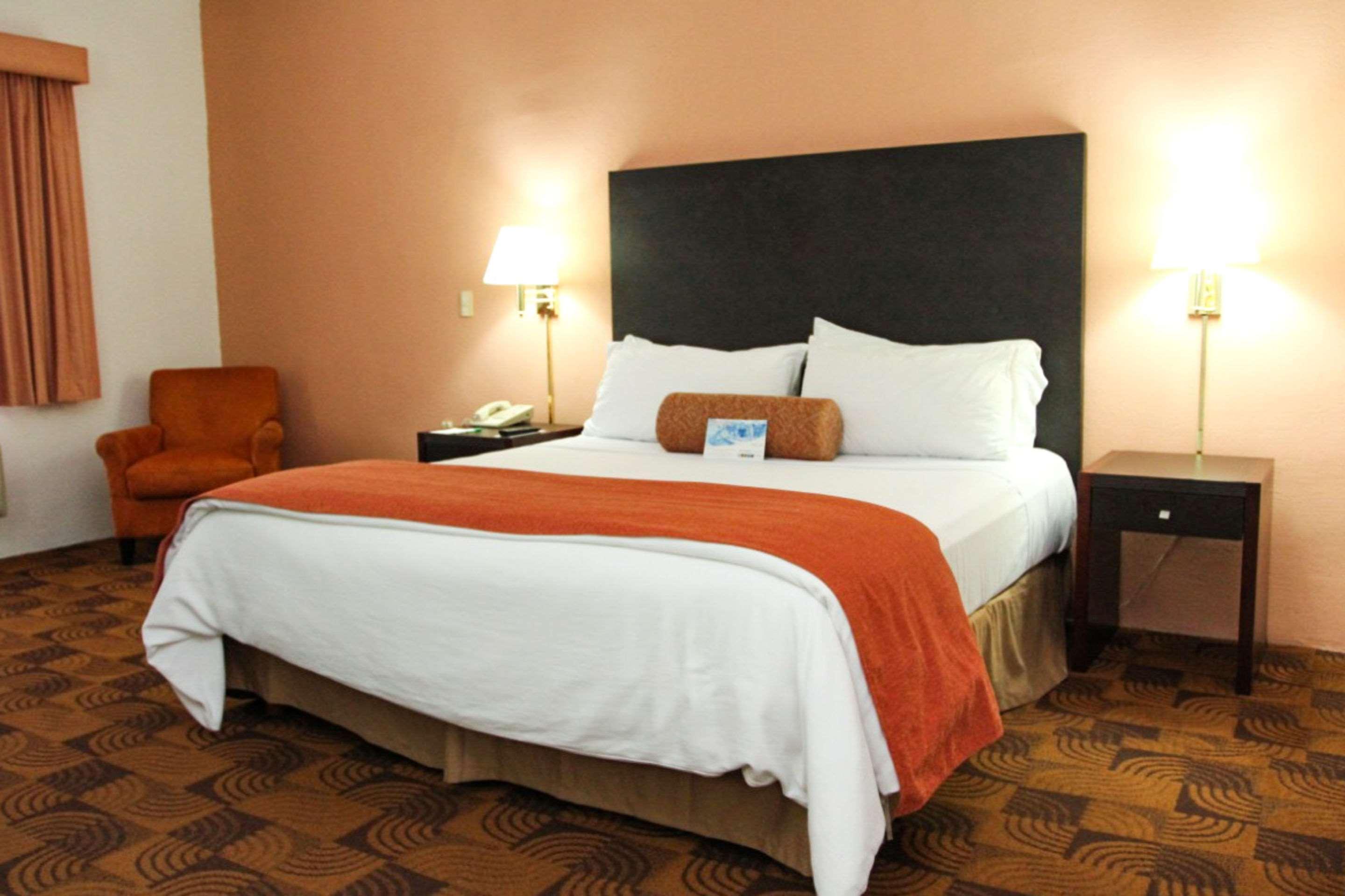 Quality Inn Nuevo Laredo Eksteriør bilde