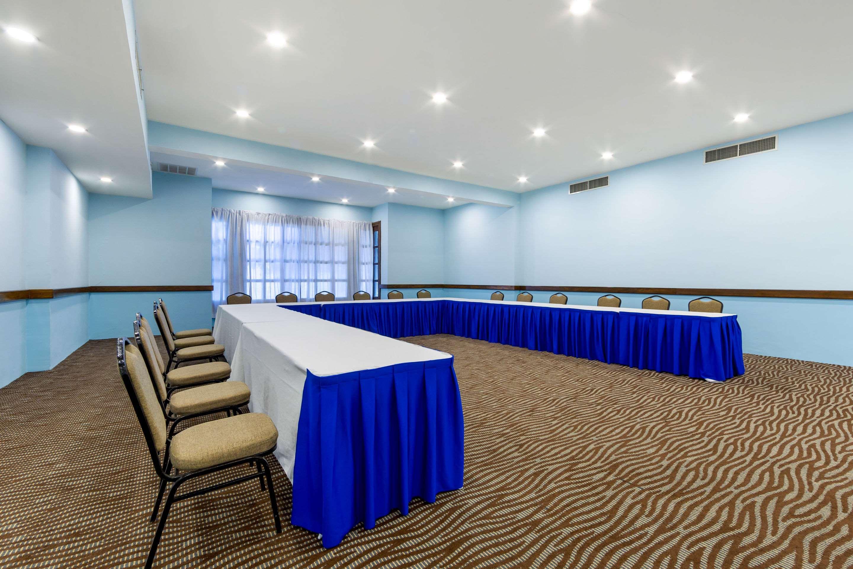 Quality Inn Nuevo Laredo Eksteriør bilde