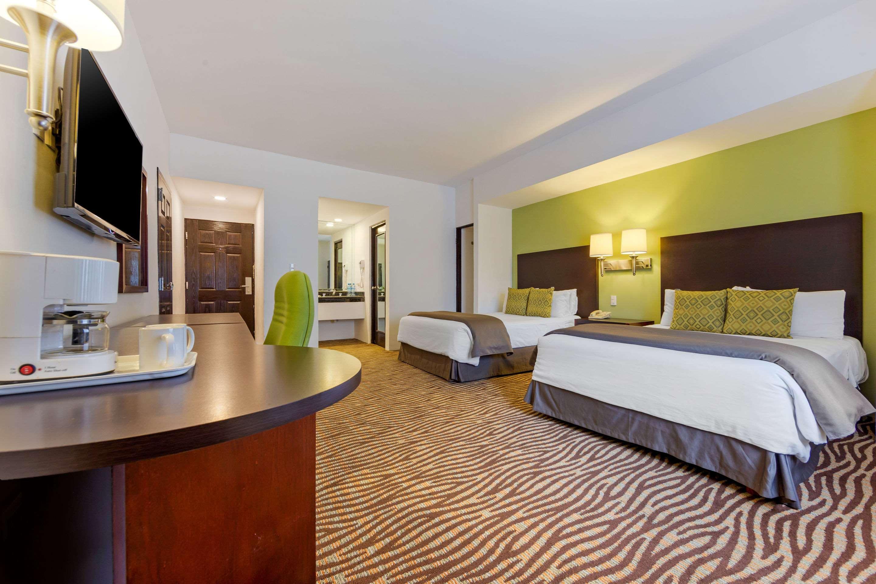 Quality Inn Nuevo Laredo Eksteriør bilde