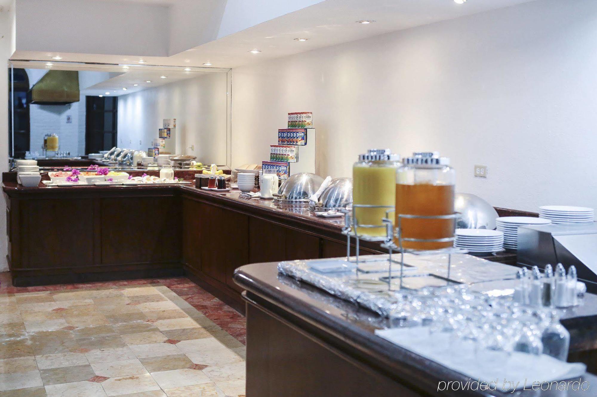 Quality Inn Nuevo Laredo Eksteriør bilde