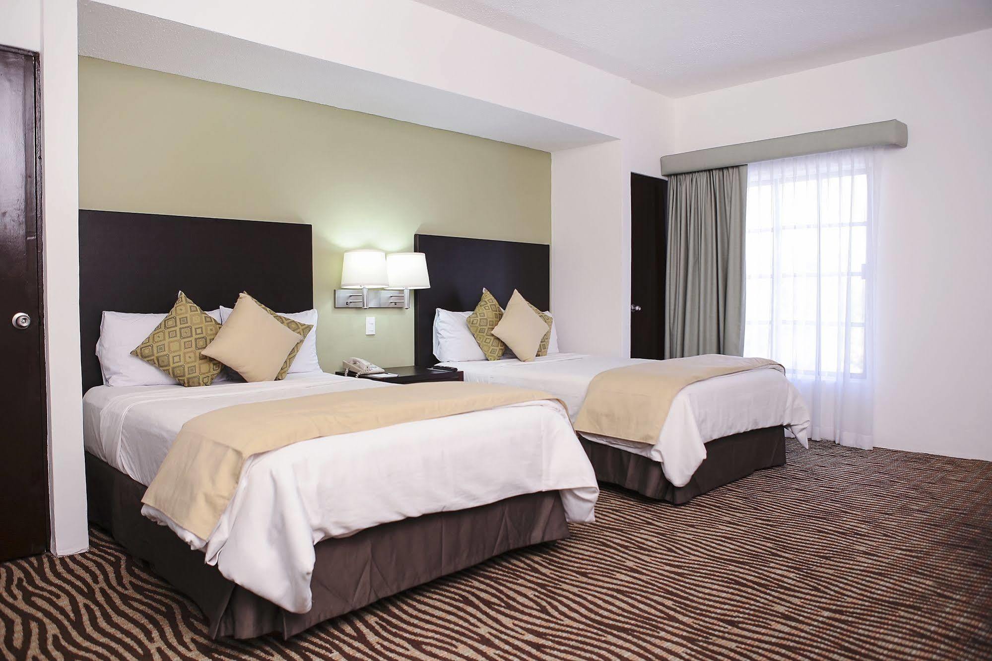 Quality Inn Nuevo Laredo Eksteriør bilde